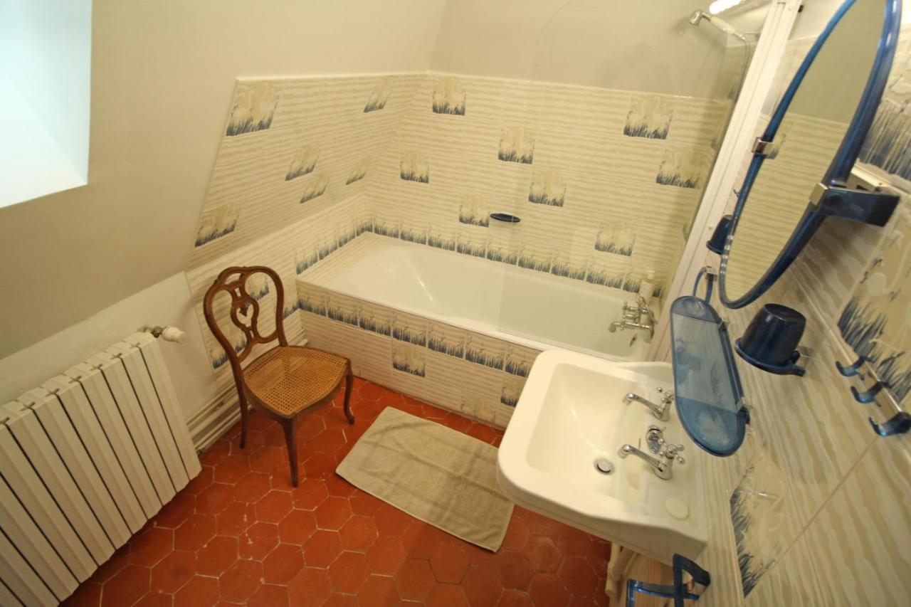Domaine De Bort Bed & Breakfast Saint-Priest-Taurion Екстериор снимка